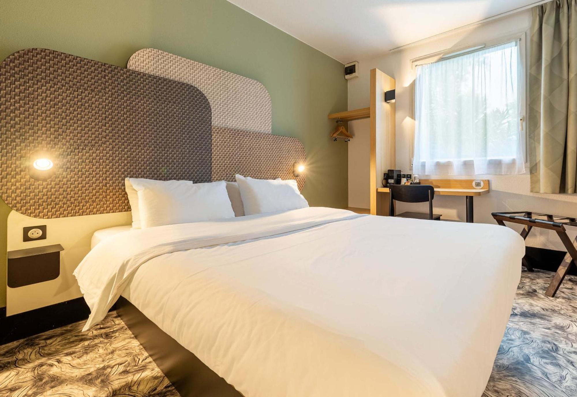 B&B Hotel Nantes Atlantis Le Zenith サン・テルブラン エクステリア 写真